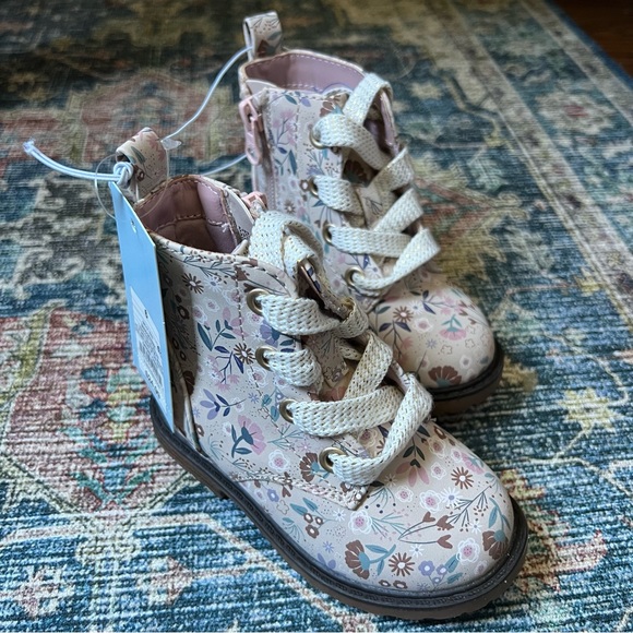 Toddler floral boots - Picture 3 of 5